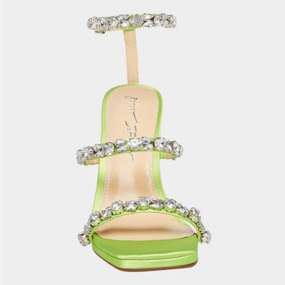 BETSEY JOHNSON CITRON GREEN HEELS 💚 - Picture 3 of 10
